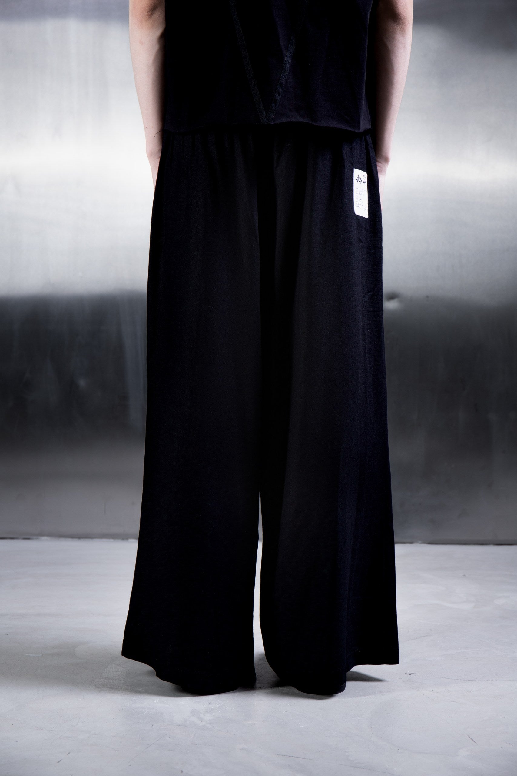 BASE linen pants black